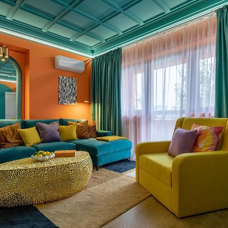 Wes Anderson In Bucharest Apartment Ngoại thất bức ảnh